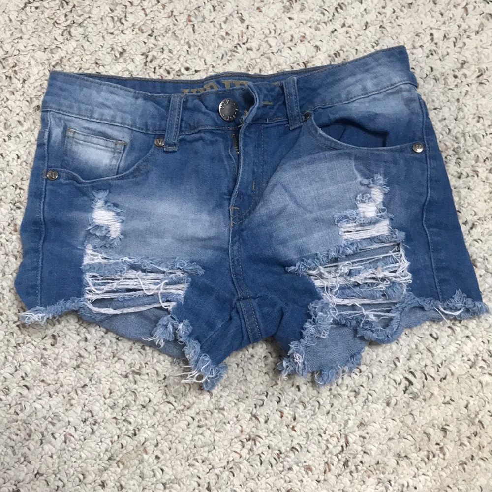 Distressed shorts